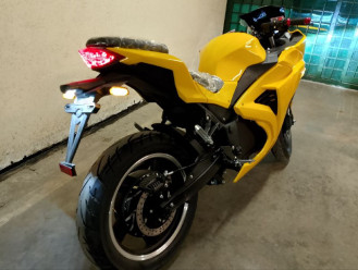 Электромотоцикл Yamaha R3